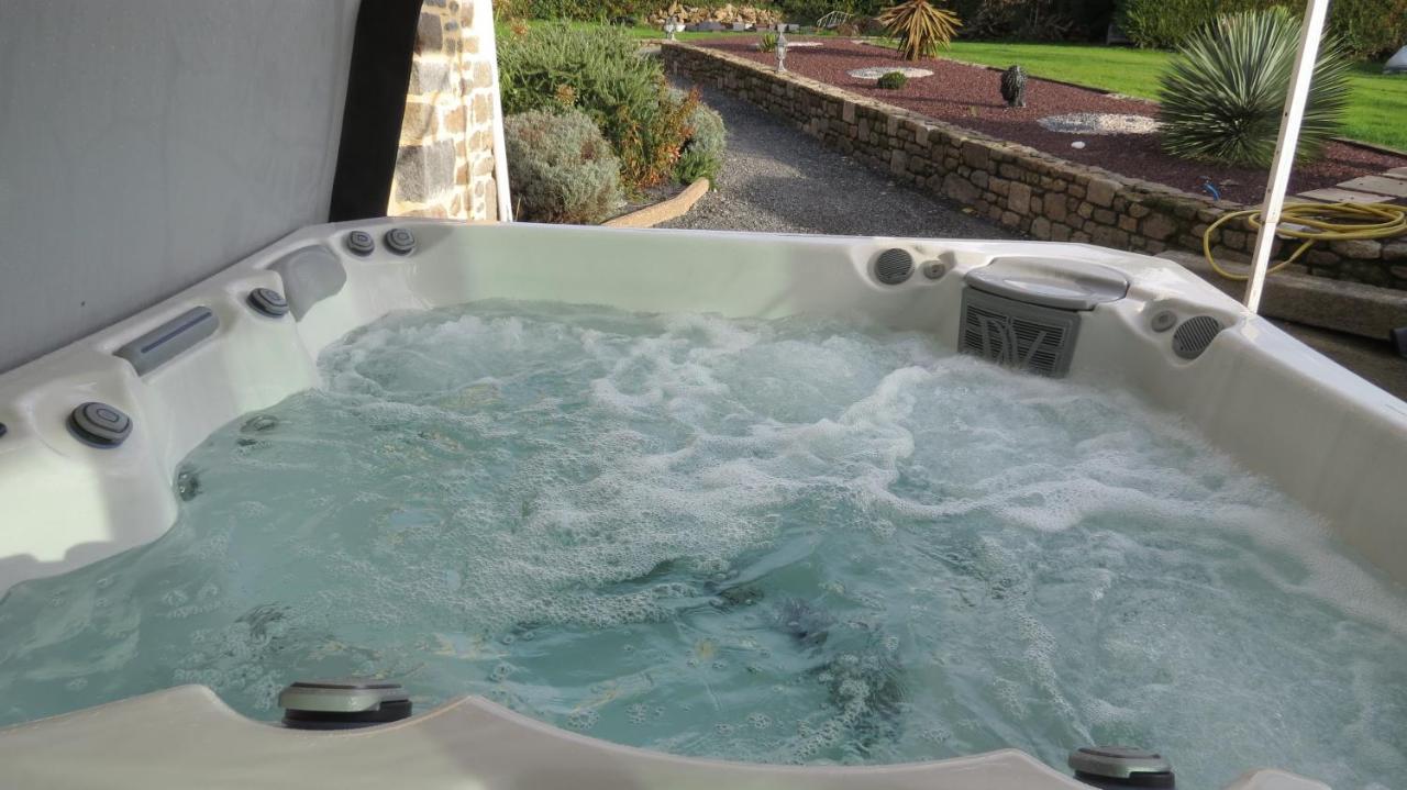 chambre d’hôte naturiste ou pas Miniac-Morvan Exterior foto